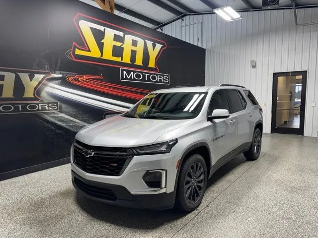 Silver 2022 Chevrolet Traverse RS for sale in Mayfield, KY