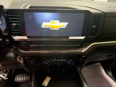 More photos of 2024 Chevrolet Silverado 3500HD LT at Seay Motors, KY