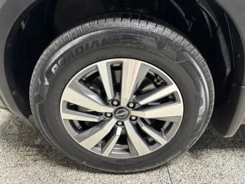 More photos of 2024 Nissan Pathfinder SL at Seay Motors, KY