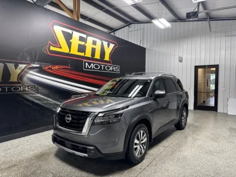 Gray 2024 Nissan Pathfinder SL for sale in Mayfield, KY