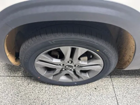 Another view of 2021 Kia Seltos S for sale in Mayfield, KY at Seay Motors
