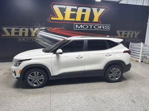 Photos of 2021 Kia Seltos S for sale in Mayfield, KY at Seay Motors