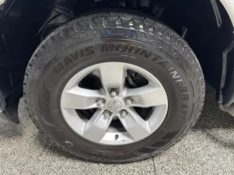 More photos of 2023 Ram 1500 Classic SLT at Seay Motors, KY