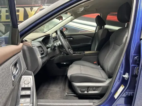 More photos of 2023 Nissan Rogue SV at Seay Motors, KY