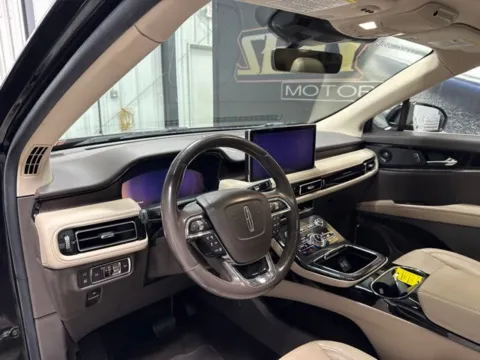 More photos of 2021 Lincoln Nautilus Reserve at Seay Motors, KY