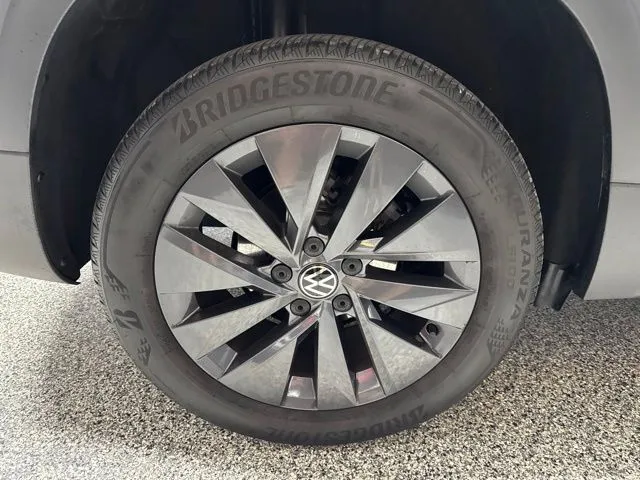 2024 Volkswagen Taos S - Photo 19