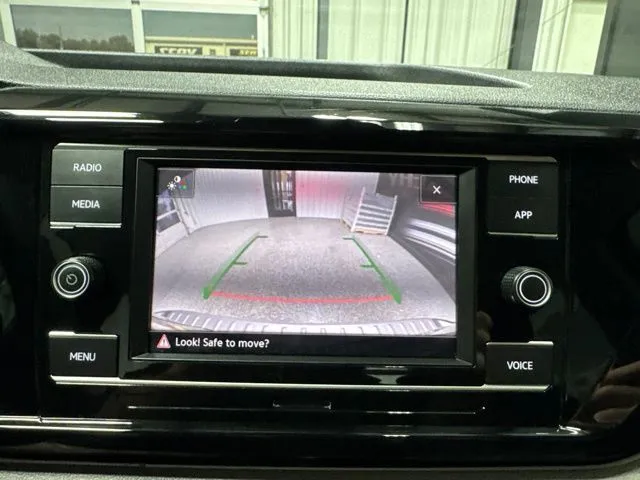 2024 Volkswagen Taos S - Photo 11