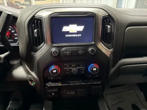 More photos of 2022 Chevrolet Silverado 1500 LTD LT Trail Boss at Seay Motors, KY