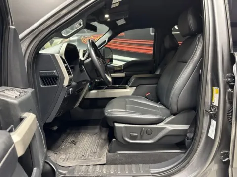 More photos of 2022 Ford F-250SD Lariat at Seay Motors, KY