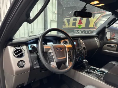 More photos of 2017 Ford Expedition Limited at Seay Motors, KY