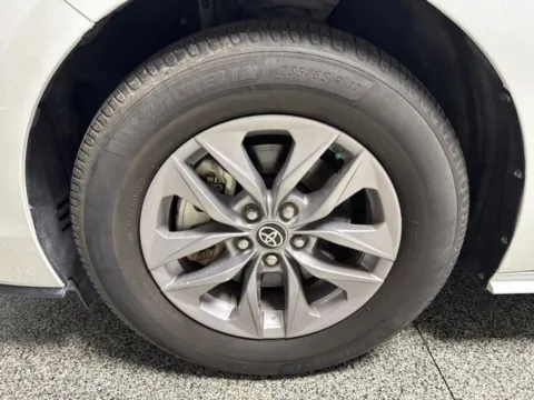 Another view of 2022 Toyota Sienna XLE for sale in Mayfield, KY at Seay Motors