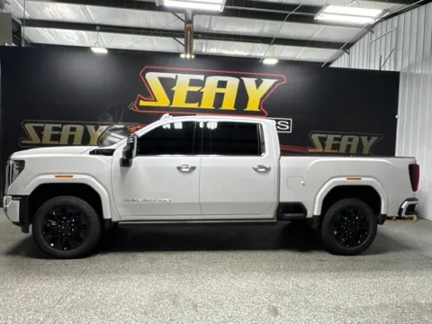 Photos of 2025 GMC Sierra 2500HD Denali Ultimate for sale in Mayfield, KY at Seay Motors