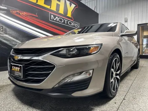 Photos of 2023 Chevrolet Malibu LT for sale in Mayfield, KY at Seay Motors