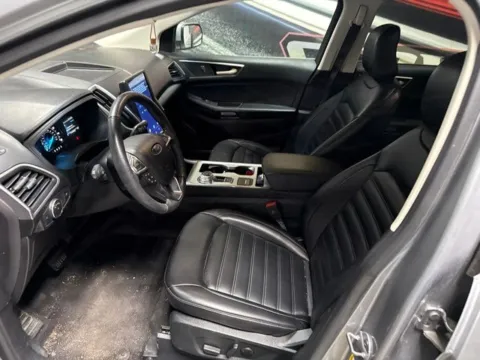 More photos of 2022 Ford Edge SEL at Seay Motors, KY