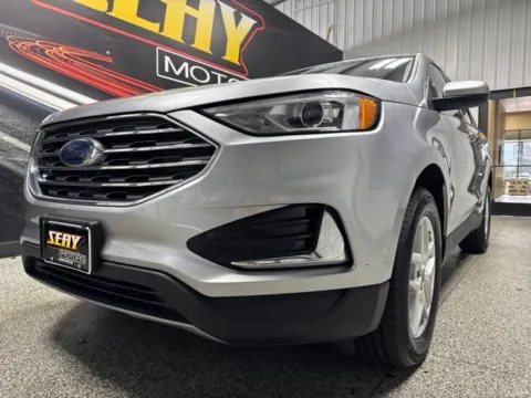 Photos of 2022 Ford Edge SEL for sale in Mayfield, KY at Seay Motors