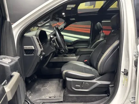 More photos of 2018 Ford F-150 Raptor at Seay Motors, KY