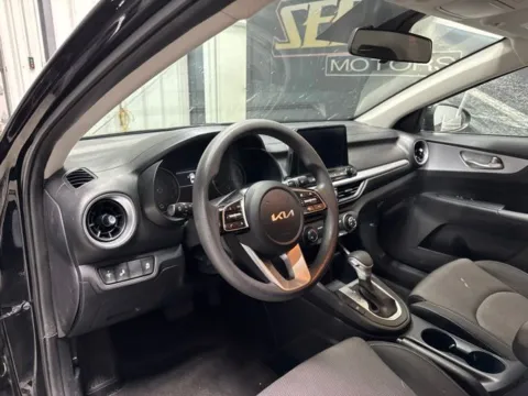 More photos of 2024 Kia Forte LXS at Seay Motors, KY