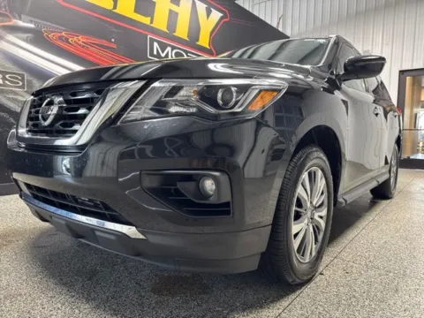 Photos of 2019 Nissan Pathfinder SV for sale in Mayfield, KY at Seay Motors