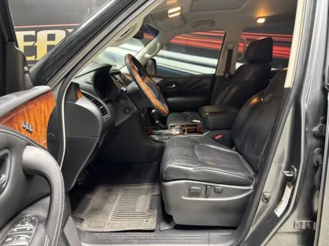 More photos of 2017 INFINITI QX80 at Seay Motors, KY