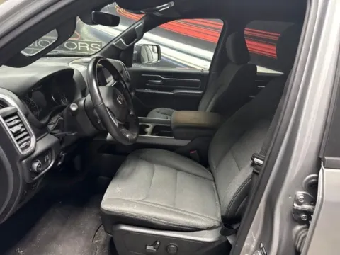 More photos of 2022 Ram 1500 Big Horn/Lone Star at Seay Motors, KY