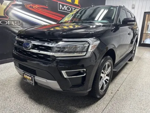 Photos of 2024 Ford Expedition Limited for sale in Mayfield, KY at Seay Motors
