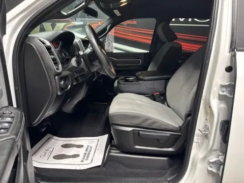 More photos of 2022 Ram 2500 Big Horn at Seay Motors, KY