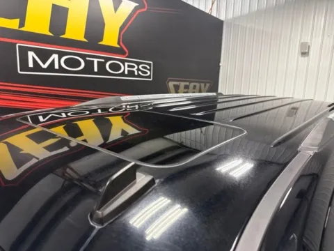 More photos of 2015 GMC Yukon Denali at Seay Motors, KY