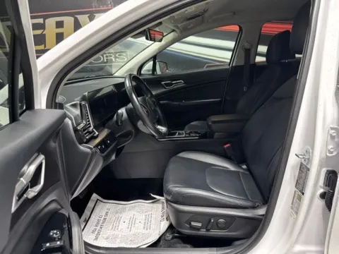 More photos of 2023 Kia Sportage EX at Seay Motors, KY
