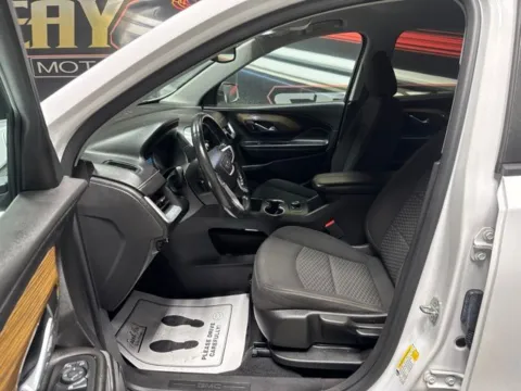 More photos of 2021 GMC Terrain SLE at Seay Motors, KY