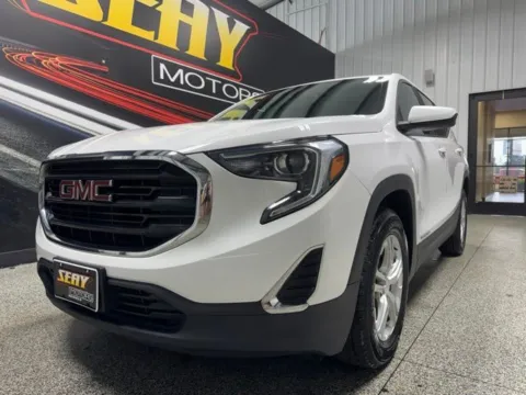 Photos of 2021 GMC Terrain SLE for sale in Mayfield, KY at Seay Motors