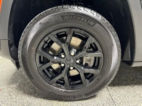 More photos of 2025 Jeep Grand Cherokee L Altitude X at Seay Motors, KY