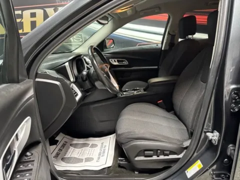 More photos of 2017 Chevrolet Equinox LT at Seay Motors, KY