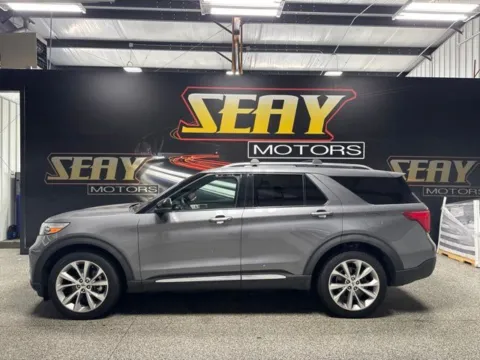 Photos of 2021 Ford Explorer Platinum for sale in Mayfield, KY at Seay Motors
