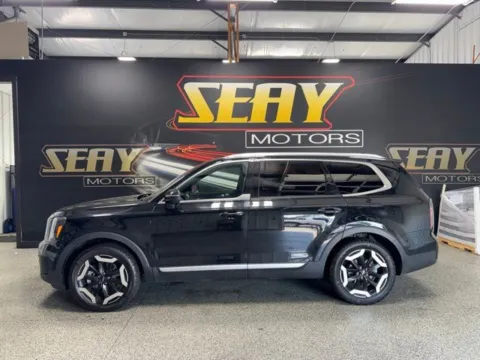 Photos of 2023 Kia Telluride EX for sale in Mayfield, KY at Seay Motors
