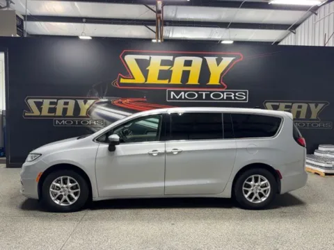 Photos of 2023 Chrysler Pacifica Touring L for sale in Mayfield, KY at Seay Motors
