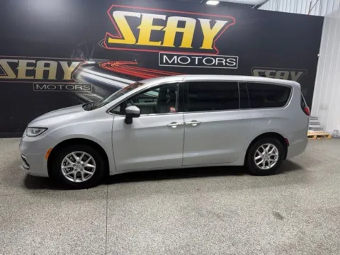 Another view of 2023 Chrysler Pacifica Touring L for sale in Mayfield, KY at Seay Motors