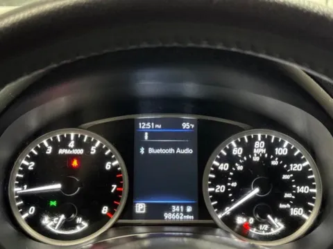 More photos of 2019 Nissan Sentra SV at Seay Motors, KY