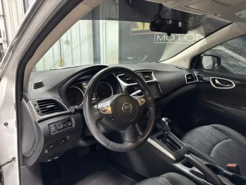 More photos of 2019 Nissan Sentra SV at Seay Motors, KY