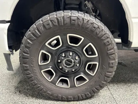 Another view of 2025 Ford F-350SD Platinum for sale in Mayfield, KY at Seay Motors