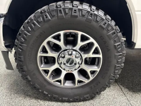 Another view of 2022 Ford F-250SD Lariat for sale in Mayfield, KY at Seay Motors