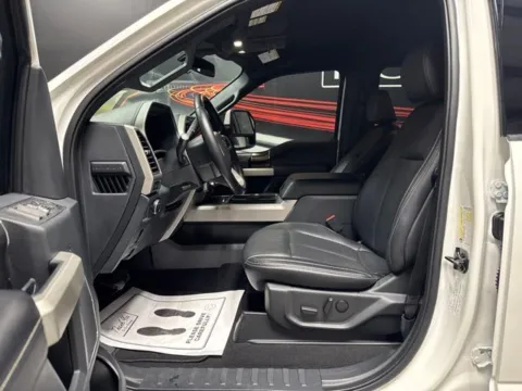 More photos of 2022 Ford F-250SD Lariat at Seay Motors, KY
