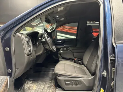 More photos of 2021 Chevrolet Silverado 2500HD LT at Seay Motors, KY