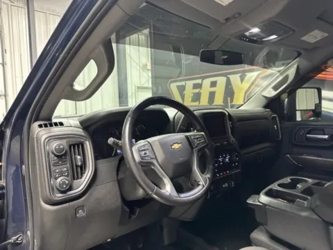 More photos of 2021 Chevrolet Silverado 2500HD LT at Seay Motors, KY