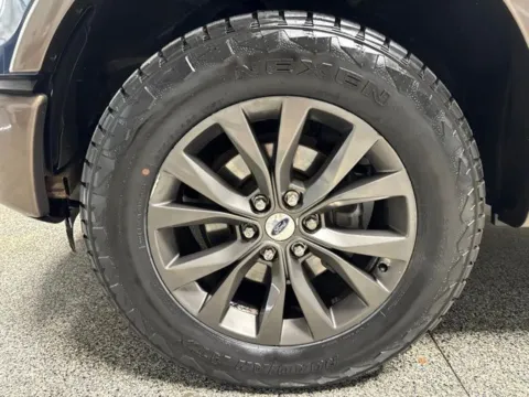 More photos of 2016 Ford F-150 Lariat at Seay Motors, KY