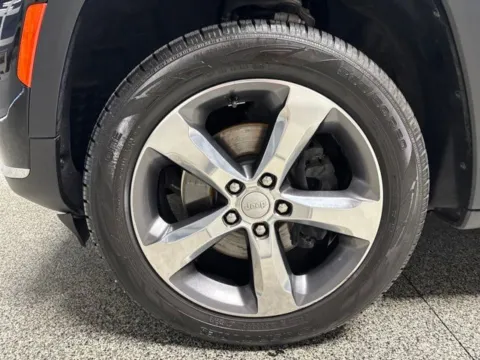More photos of 2021 Jeep Grand Cherokee L Limited at Seay Motors, KY