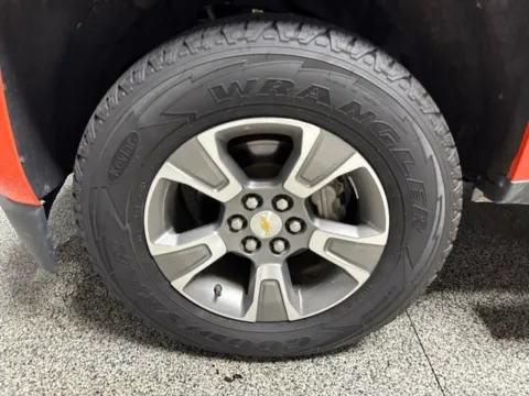 Another view of 2019 Chevrolet Colorado Z71 for sale in Mayfield, KY at Seay Motors