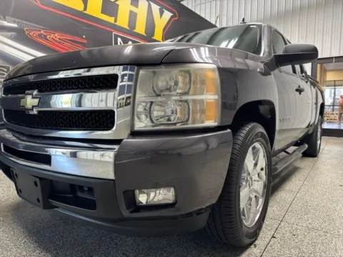 Photos of 2010 Chevrolet Silverado 1500 LT for sale in Mayfield, KY at Seay Motors
