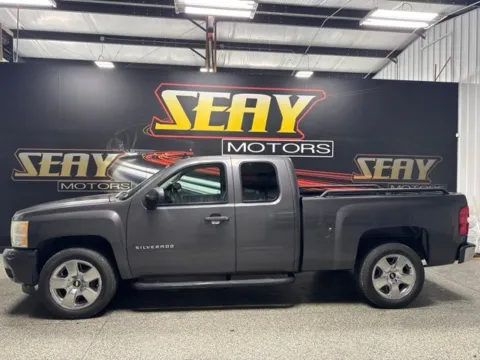 Photos of 2010 Chevrolet Silverado 1500 LT for sale in Mayfield, KY at Seay Motors