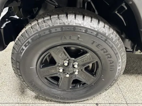 More photos of 2021 Jeep Gladiator Sport at Seay Motors, KY