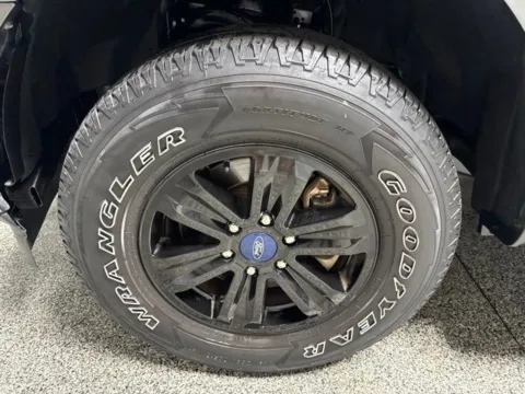 More photos of 2019 Ford F-150 XL at Seay Motors, KY